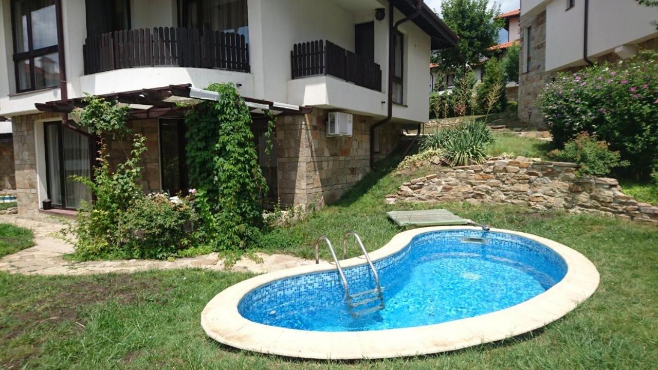 Villa Nina - Bay View Villas Kosharitsa Extérieur photo